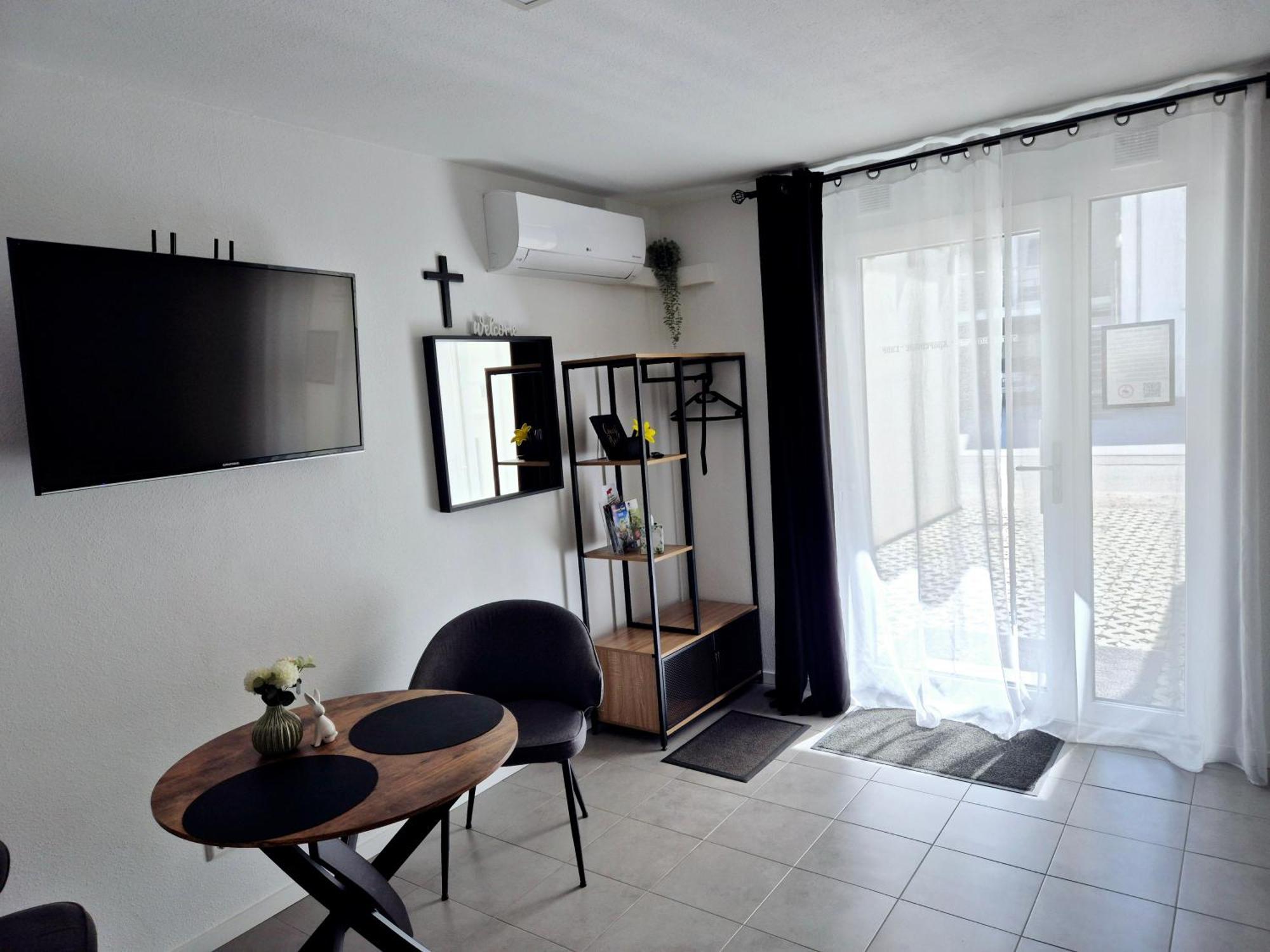 Sweet Retreat Apartment Lahr لار المظهر الخارجي الصورة